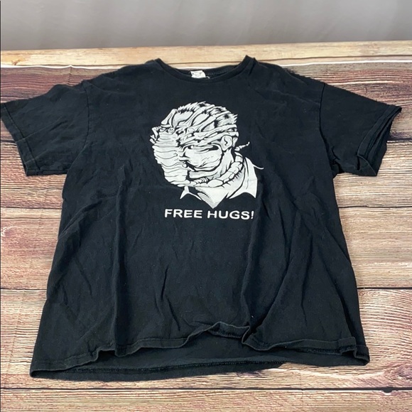 Free Hugs Alien Xenomorph T-Shirt M - Picture 3 of 3